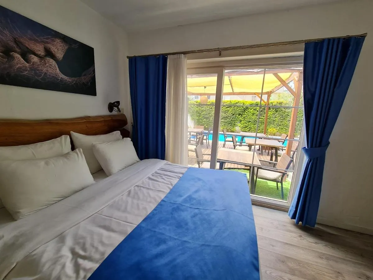 **  Rebetiko Hotel Alacati Turcia