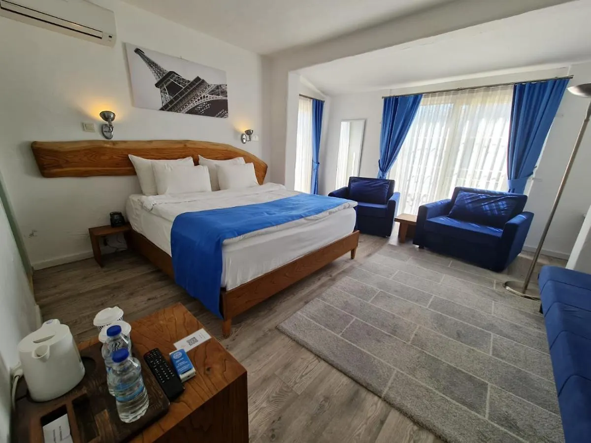 Rebetiko Hotel Alacati