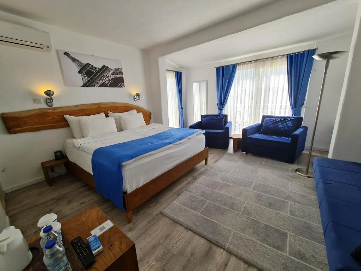Rebetiko Hotel Alacati