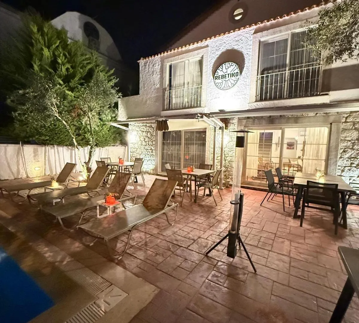 Rebetiko Hotel Alacati 2*,